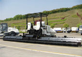 Mobile Crane and Crawler Paver